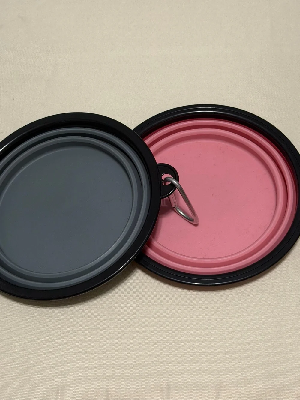 Collapsible Silicone Dog Travel Bowls in Pink & Grey with Pink Floral Dog Leash